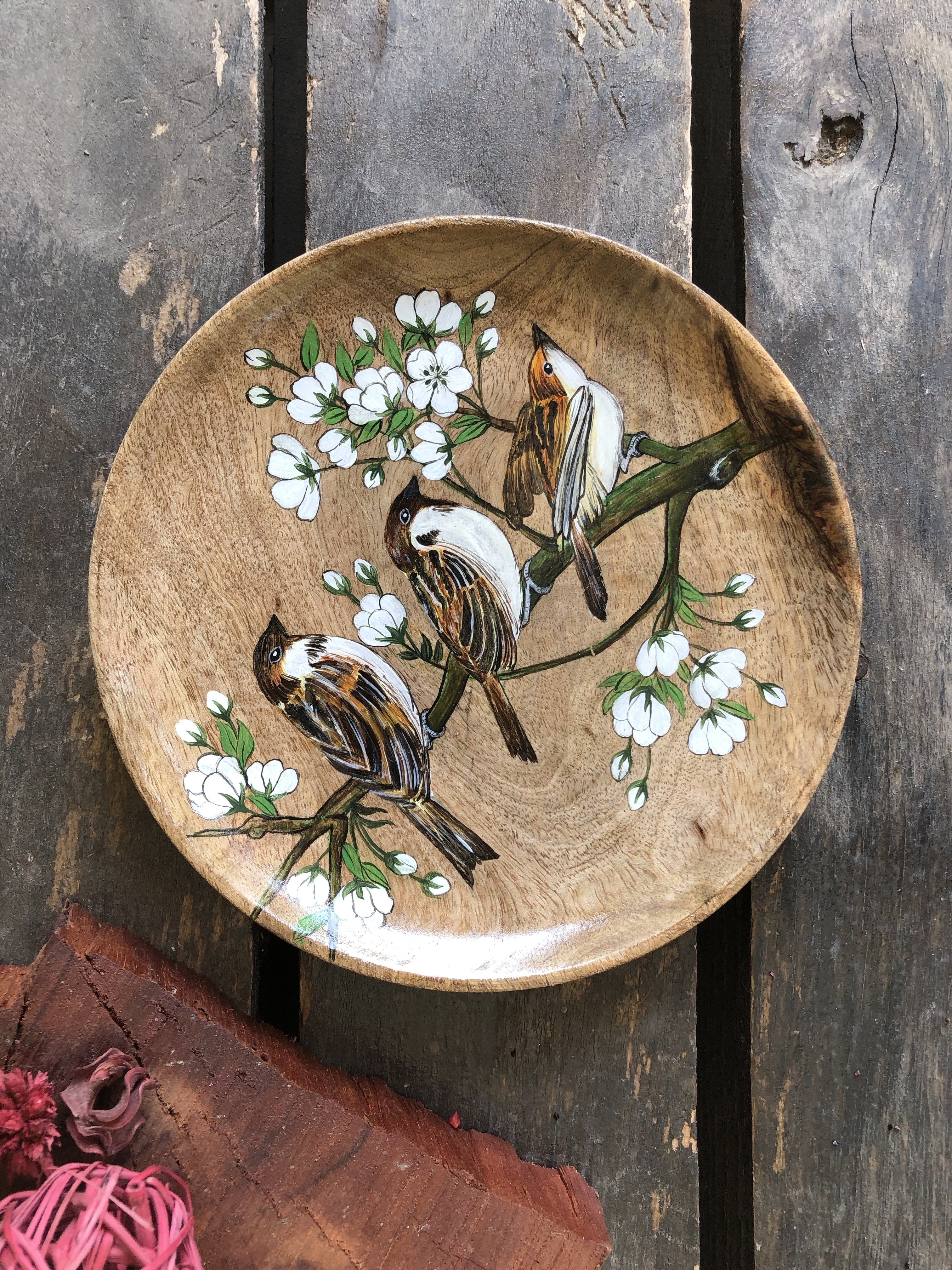 Guraiya/sparrow designer wood plate with white flowers 8"